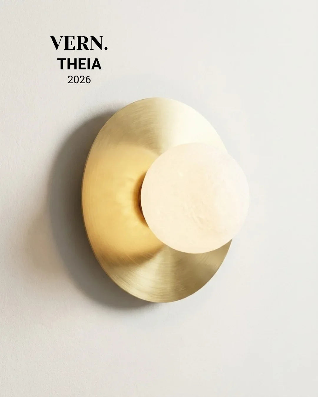 Elara Globe Sconce | Mitolojik Formlu Premium Duvar Apliği