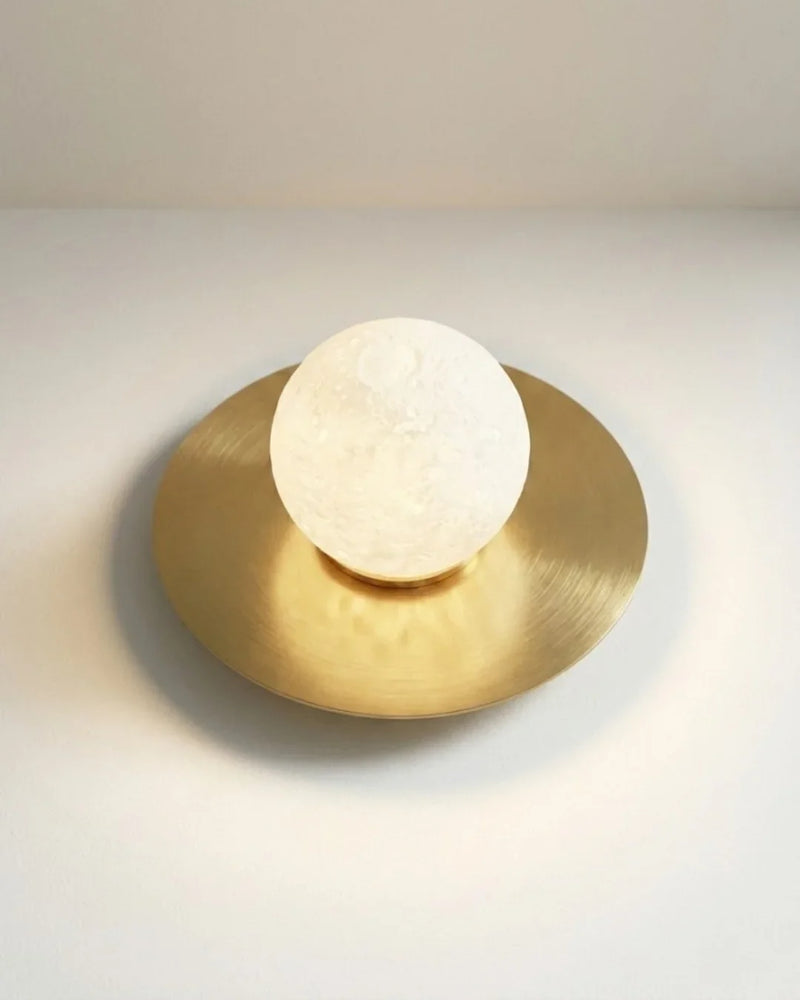 Elara Globe Sconce | Mitolojik Formlu Premium Duvar Apliği
