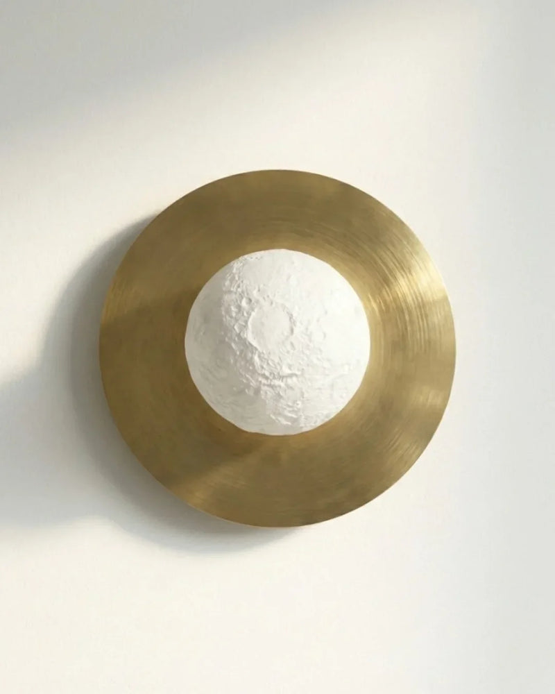 Elara Globe Sconce | Mitolojik Formlu Premium Duvar Apliği