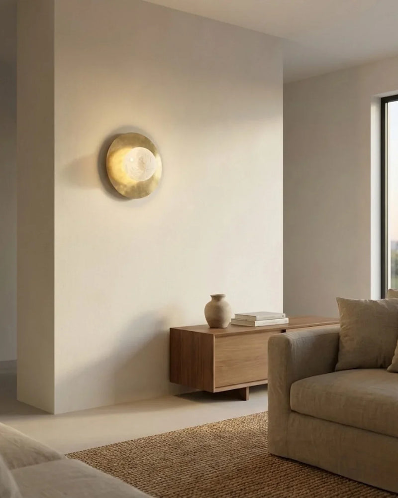 Elara Globe Sconce | Mitolojik Formlu Premium Duvar Apliği
