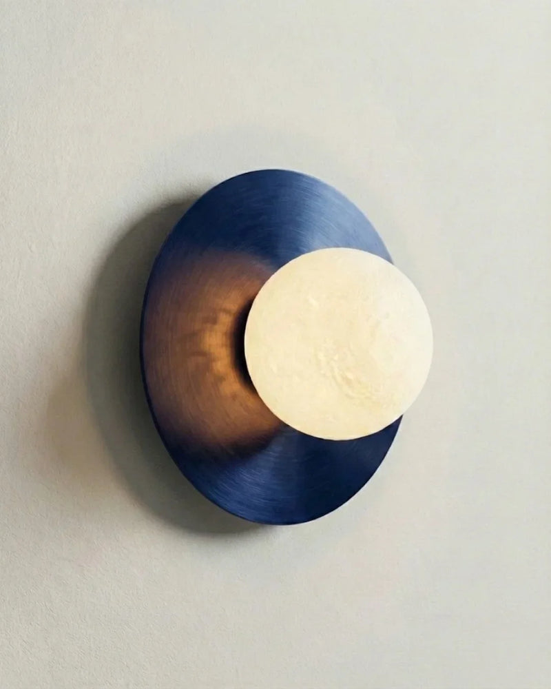 Elara Globe Sconce | Mitolojik Formlu Premium Duvar Apliği