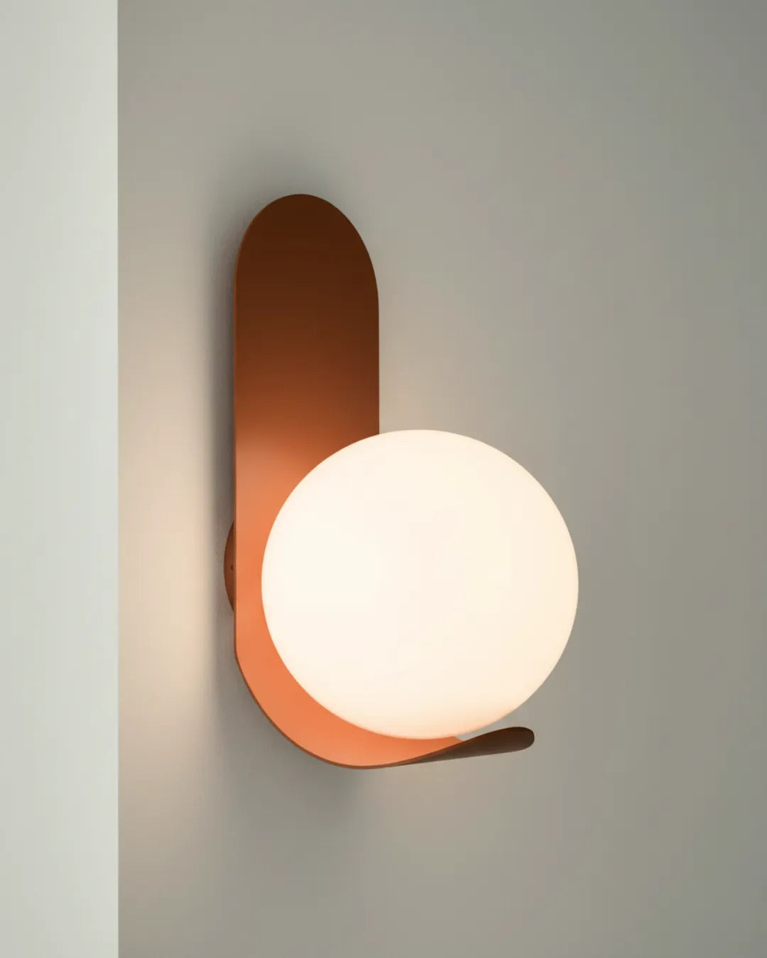 Vector Modern Sconce | Lineer Formlu Duvar Apliği